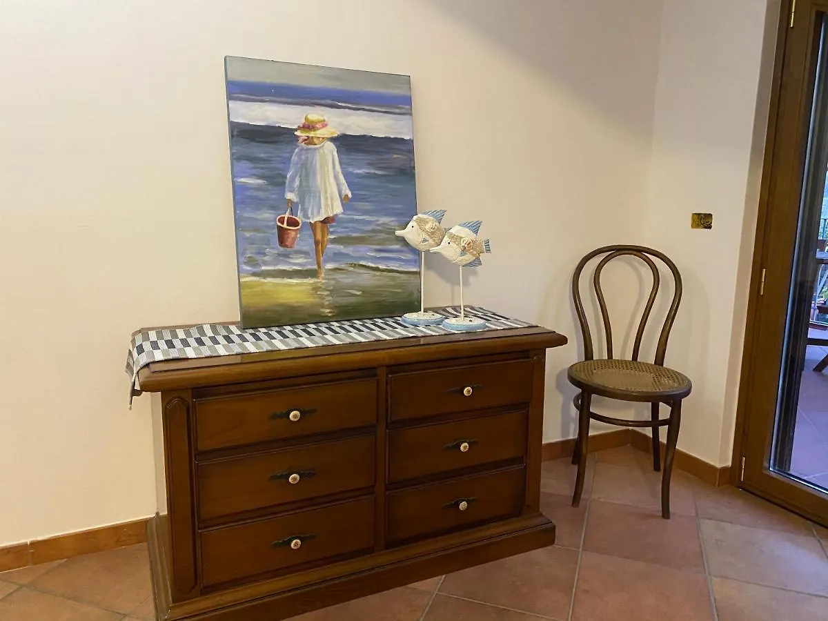 Torre di Faro Tyrrhenian Sea Apartment בית נופש
